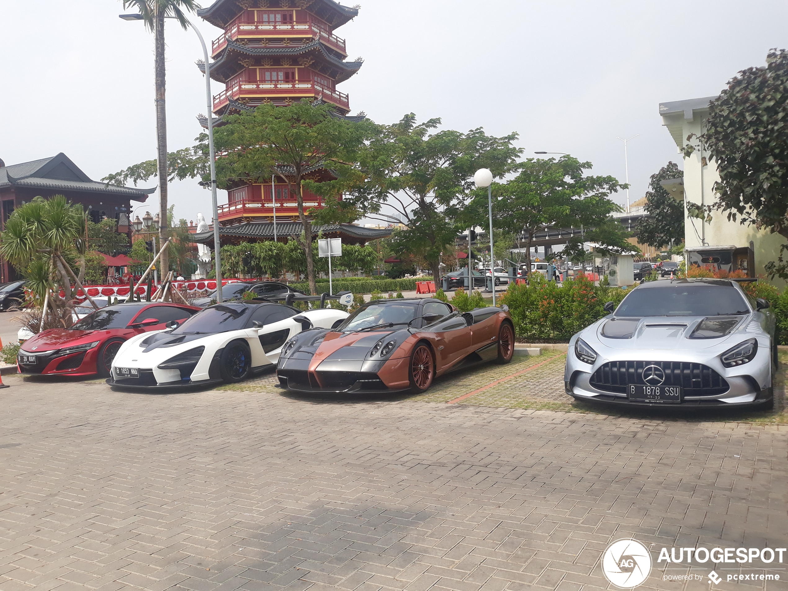 McLaren Senna