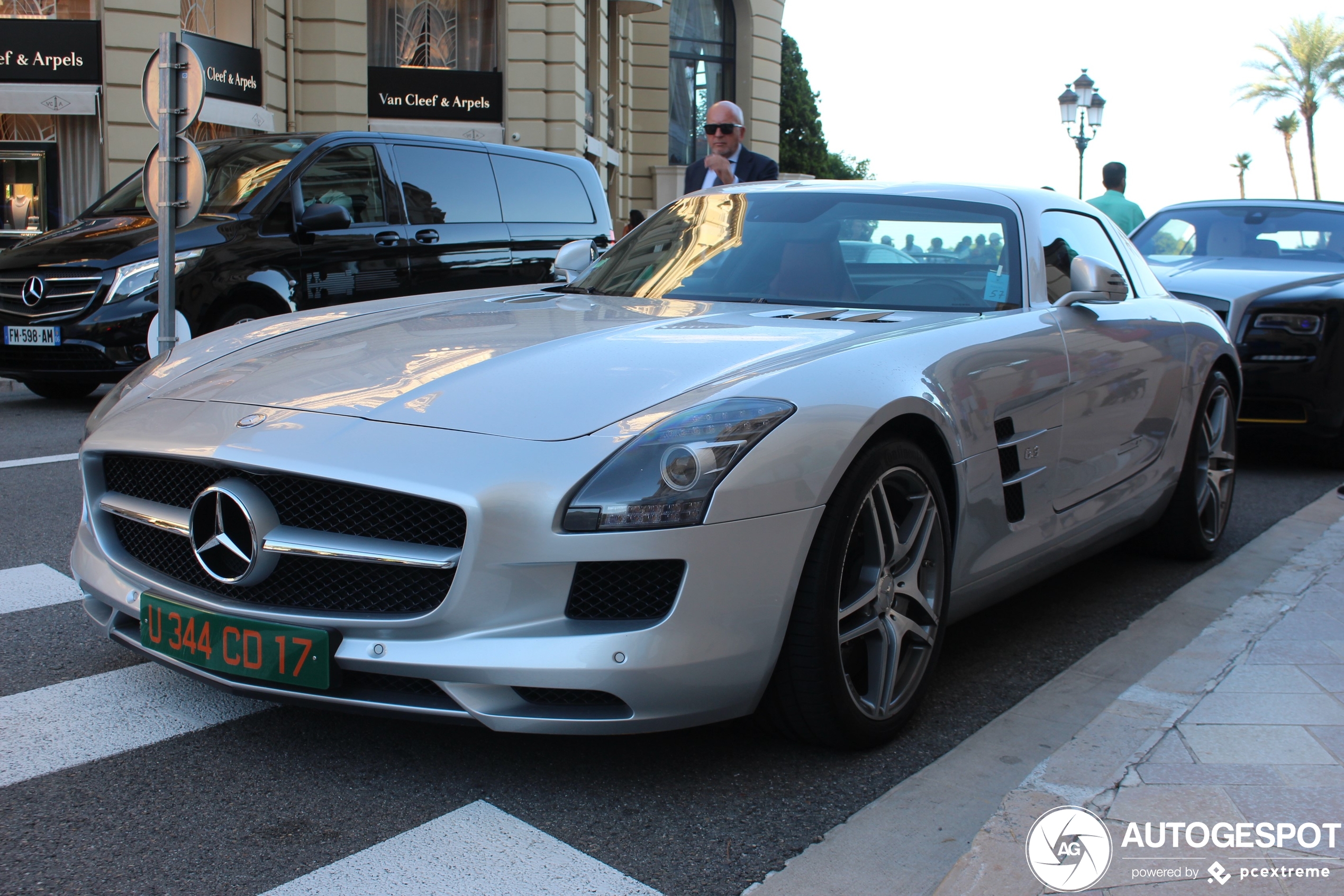 Mercedes-Benz SLS AMG