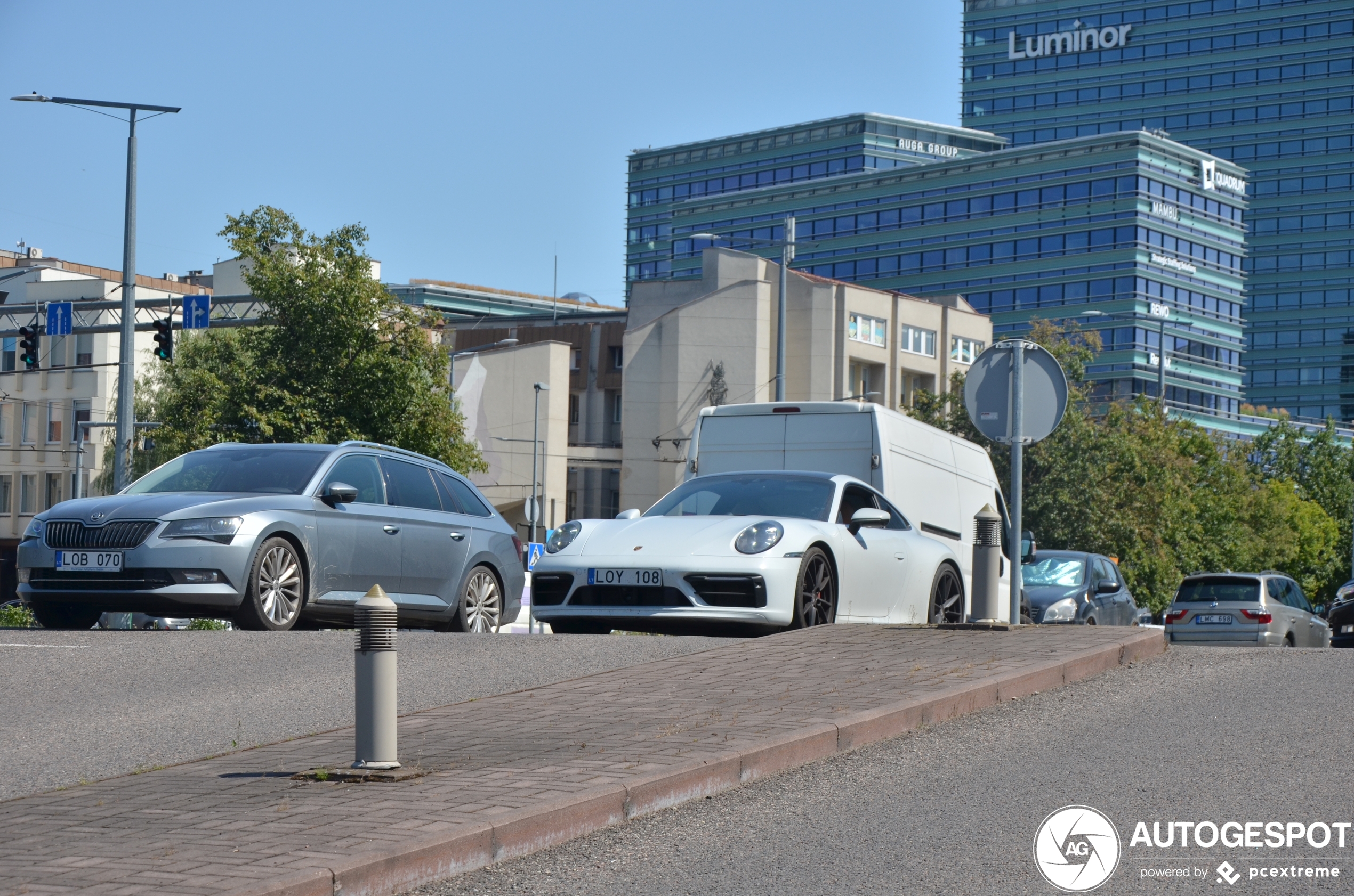 Porsche 992 Carrera 4S