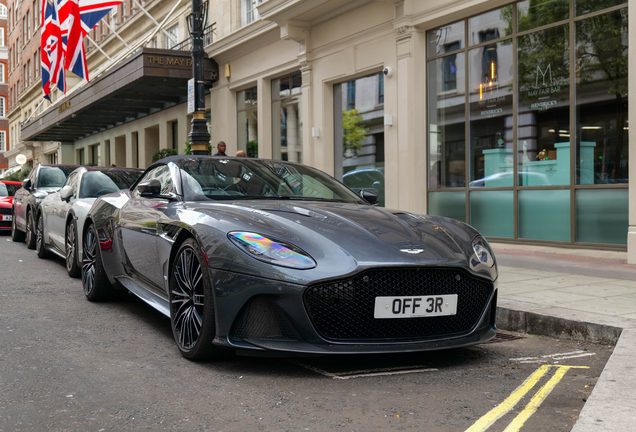 Aston Martin DBS Superleggera Volante