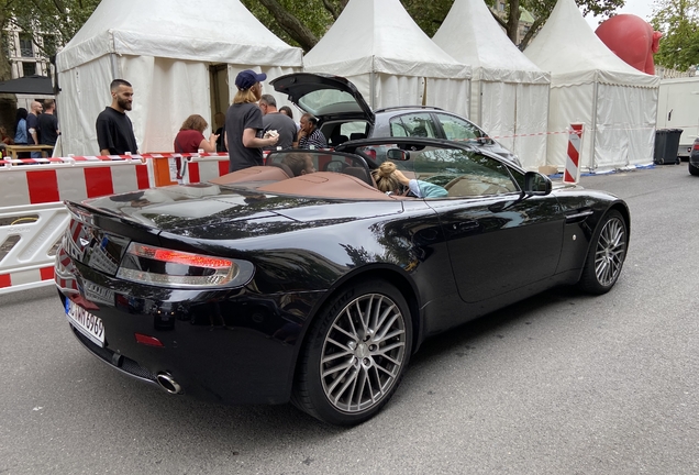 Aston Martin V8 Vantage Roadster