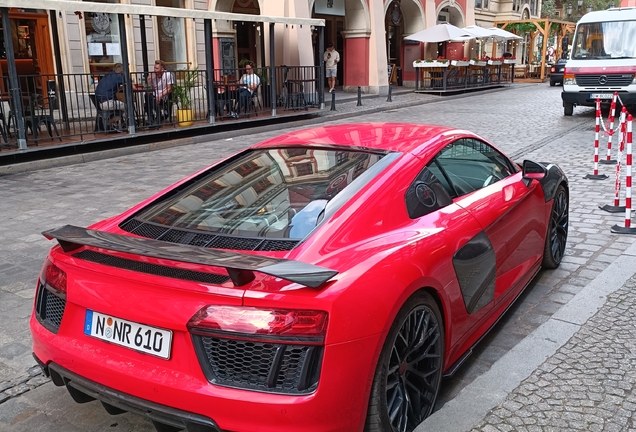 Audi R8 V10 Plus 2015