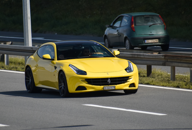 Ferrari FF