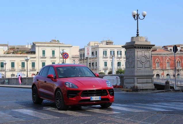 Porsche 95B Macan GTS MkII