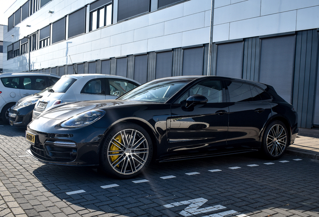 Porsche 971 Panamera Turbo S E-Hybrid Sport Turismo