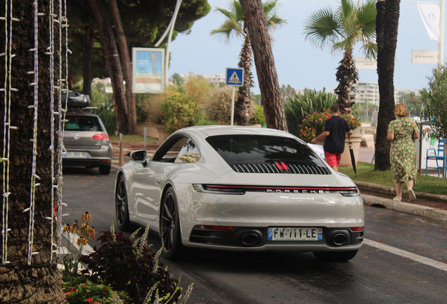 Porsche 992 Carrera 4S