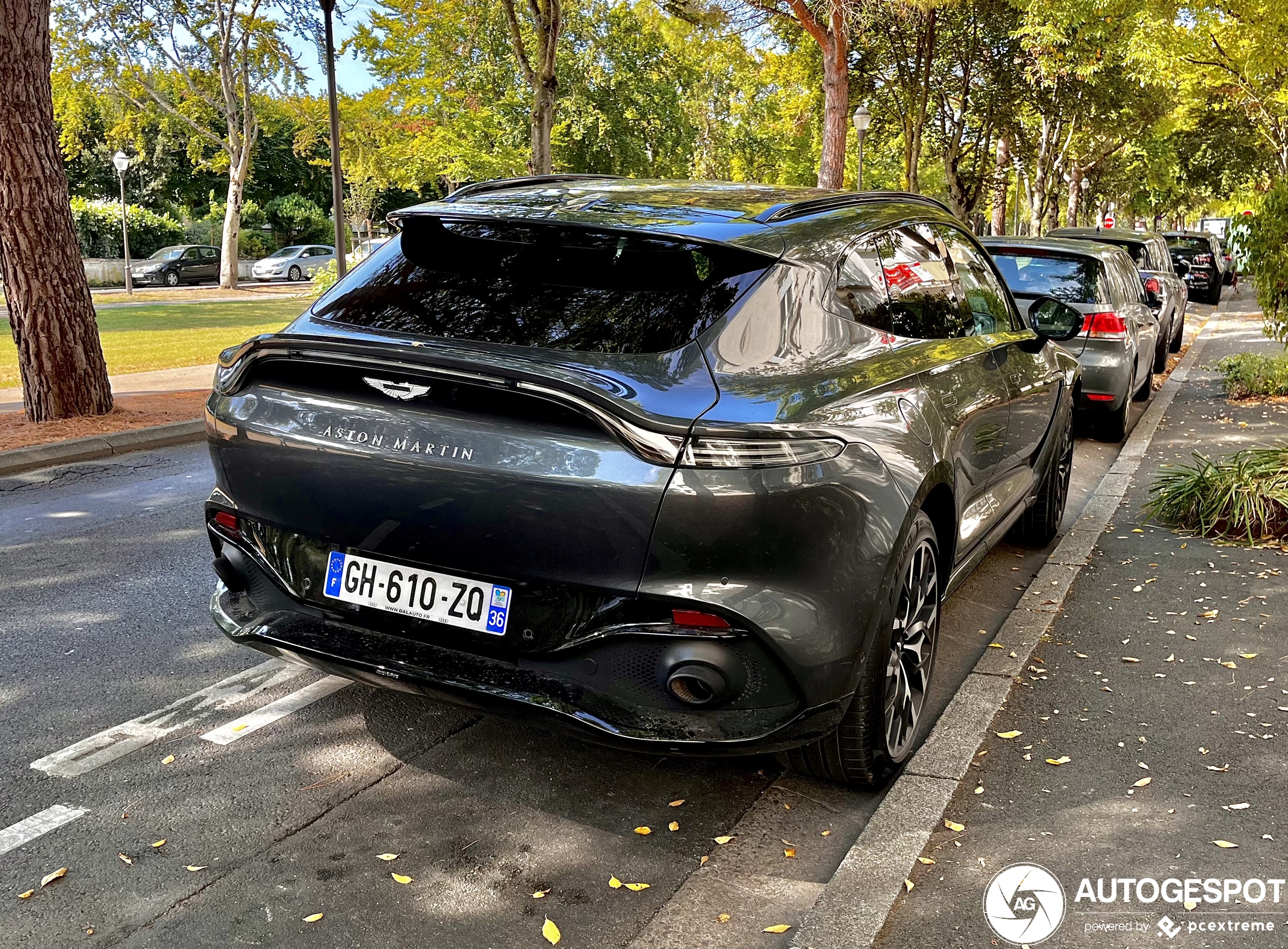 Aston Martin DBX