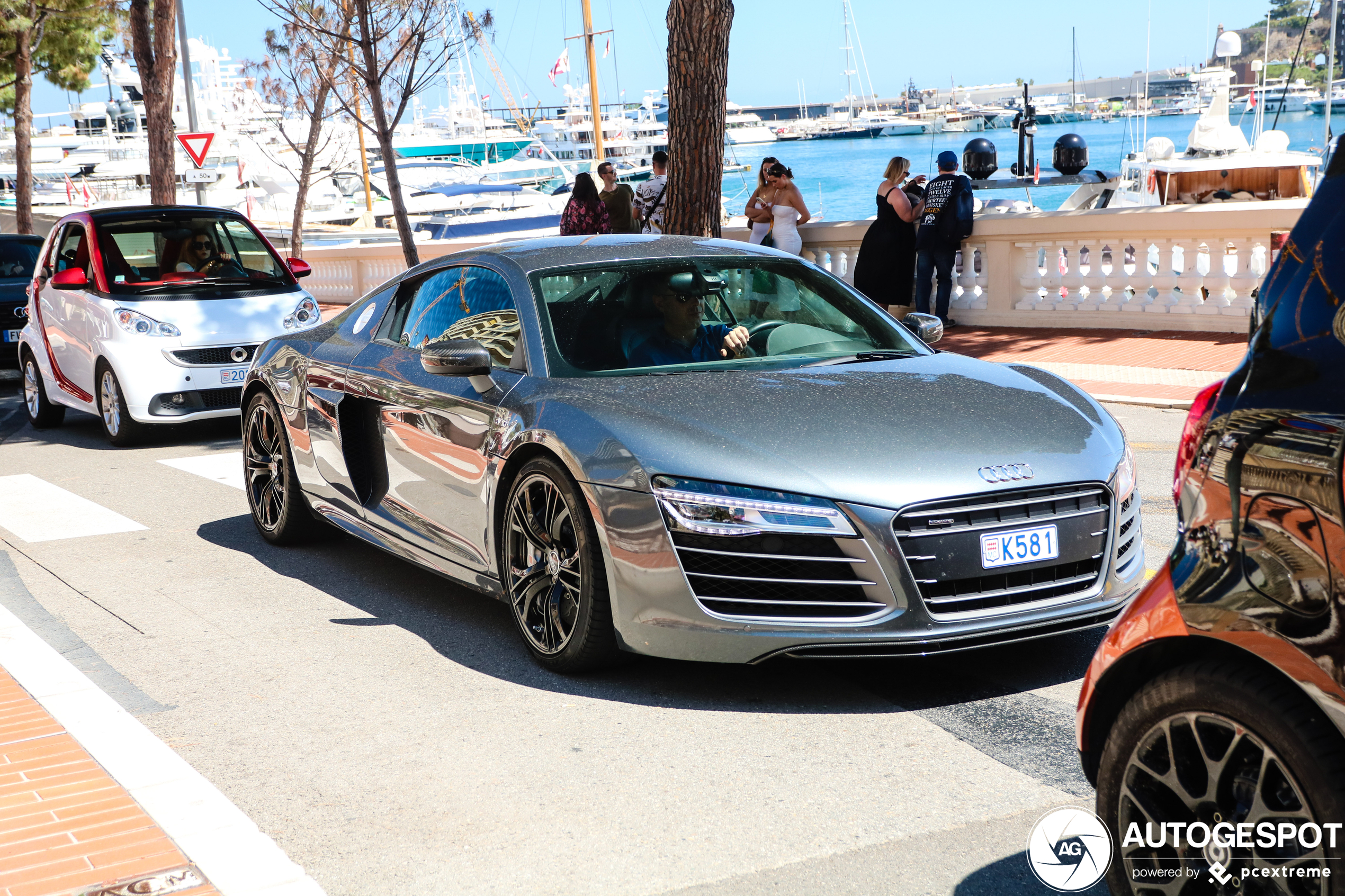 Audi R8 V10 Plus 2013