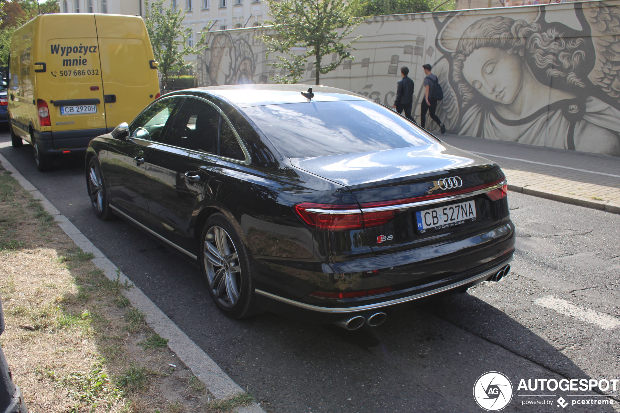 Audi S8 D5