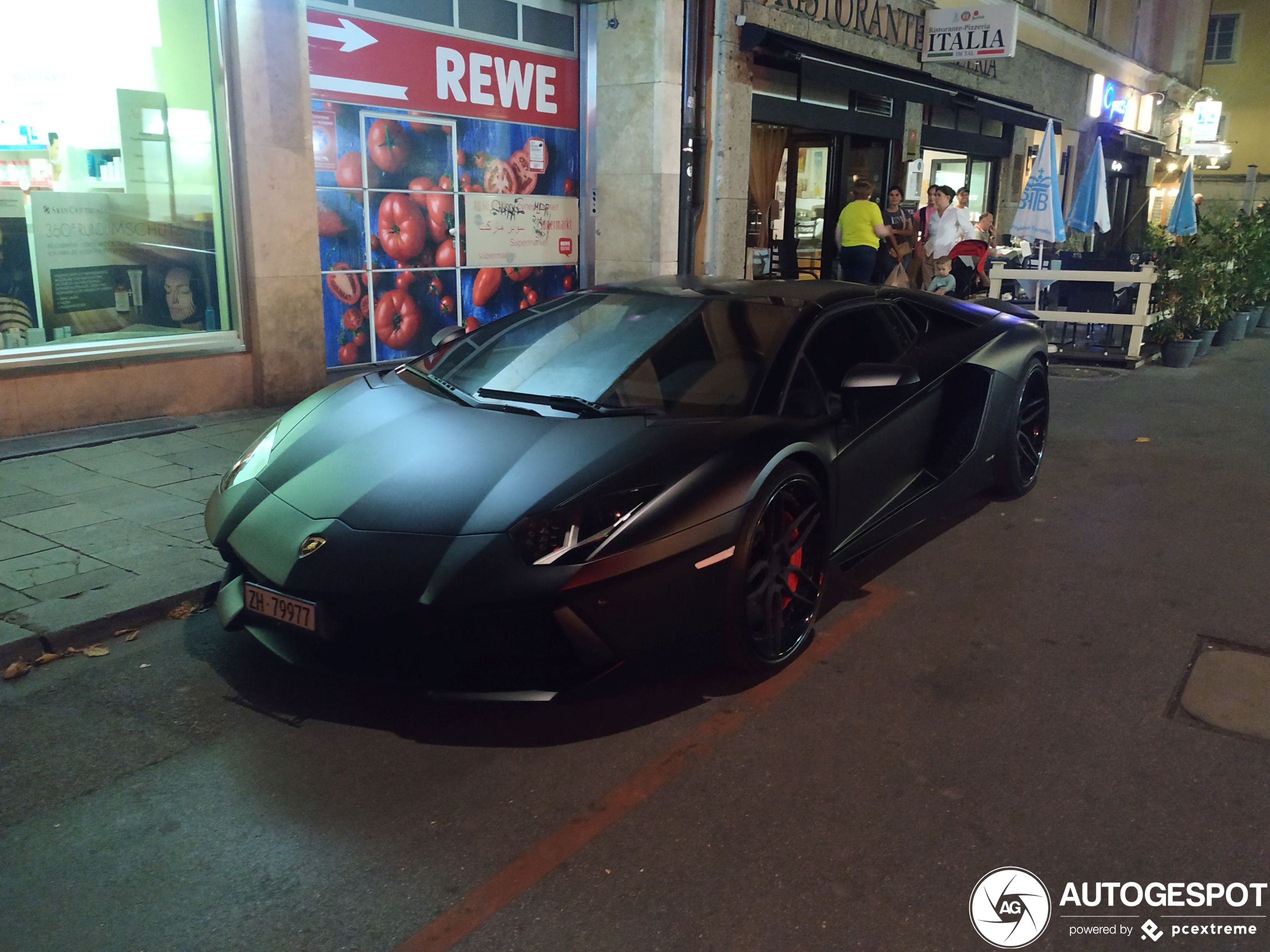 Lamborghini Aventador LP700-4 Roadster