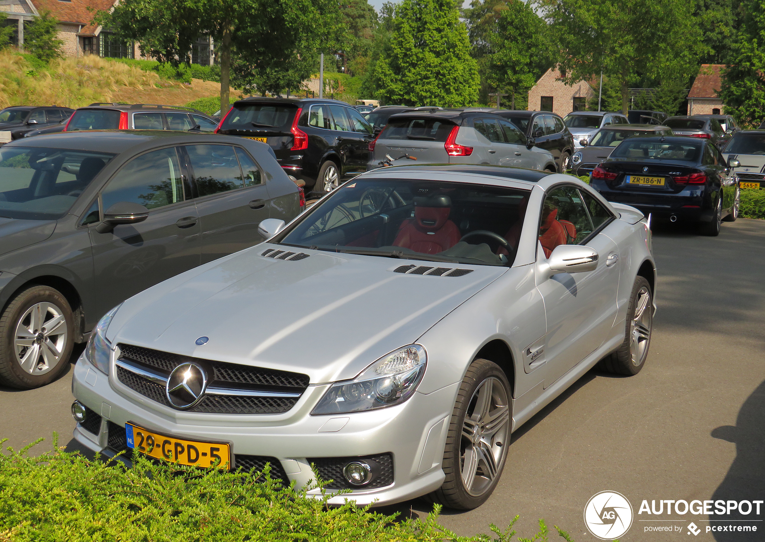 Mercedes-Benz SL 63 AMG