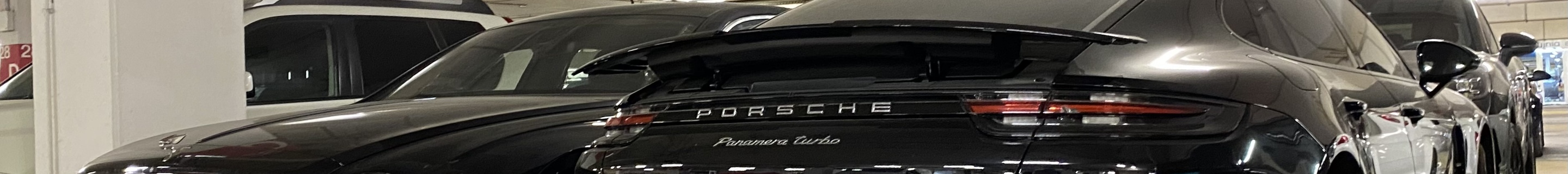 Porsche 971 Panamera Turbo