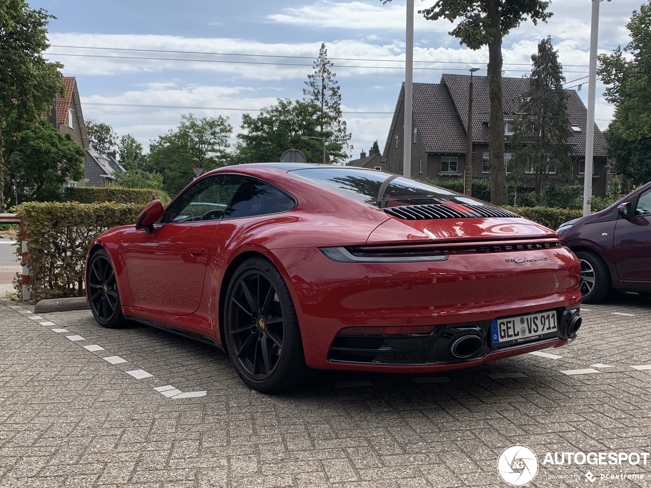 Porsche 992 Carrera 4S