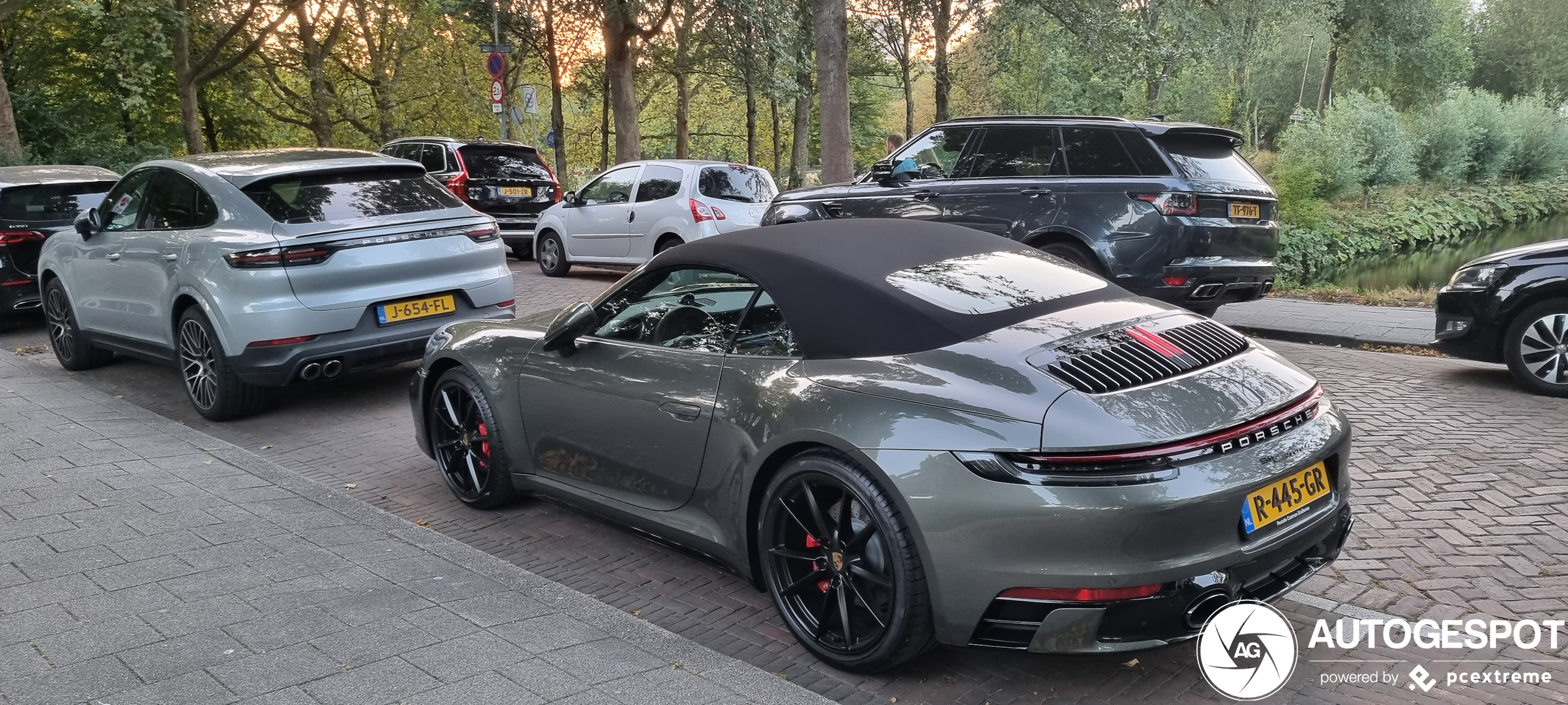 Porsche 992 Carrera 4S Cabriolet