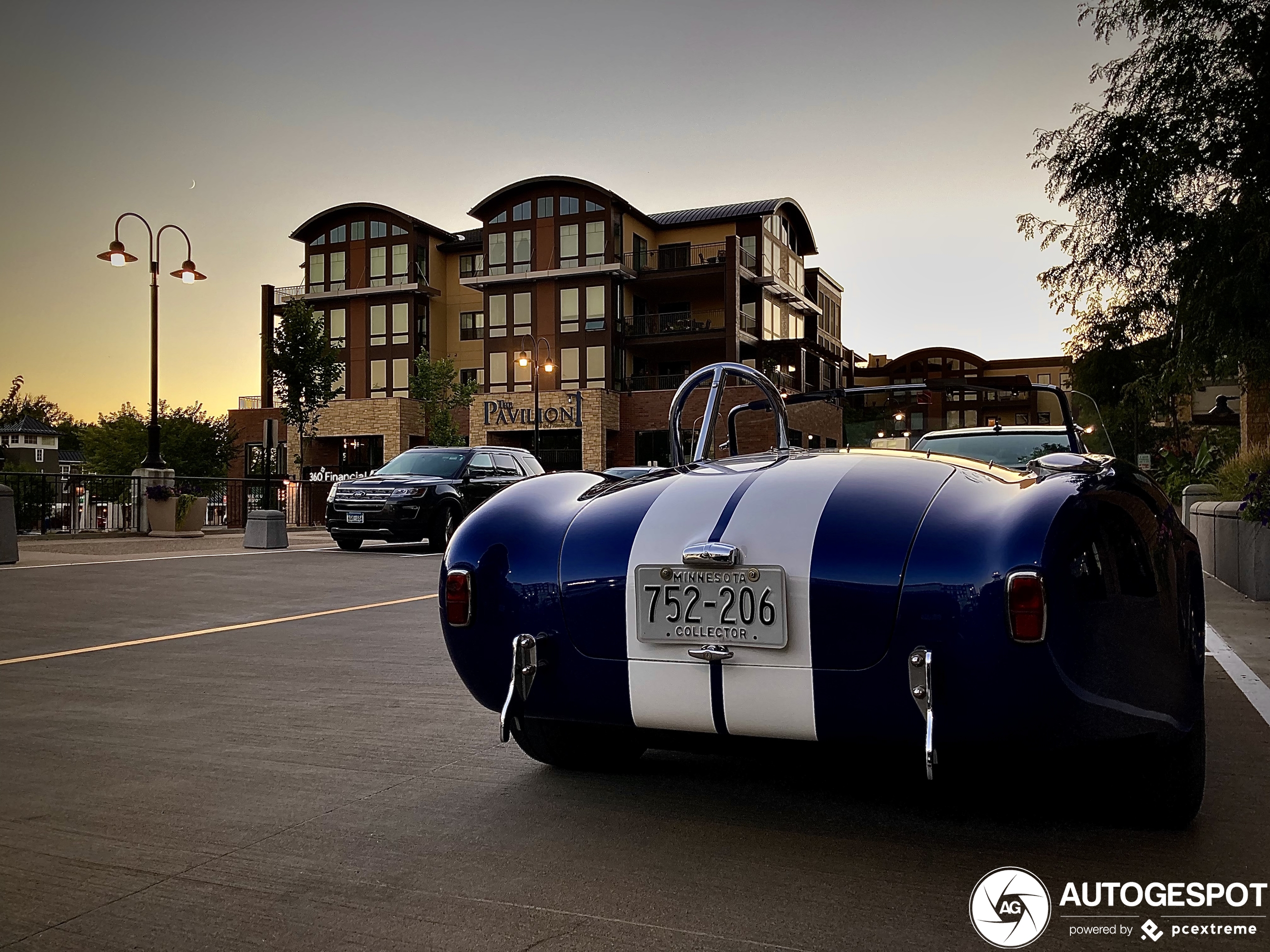 Shelby Cobra 427