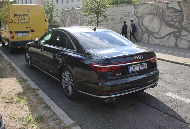 Audi S8 D5