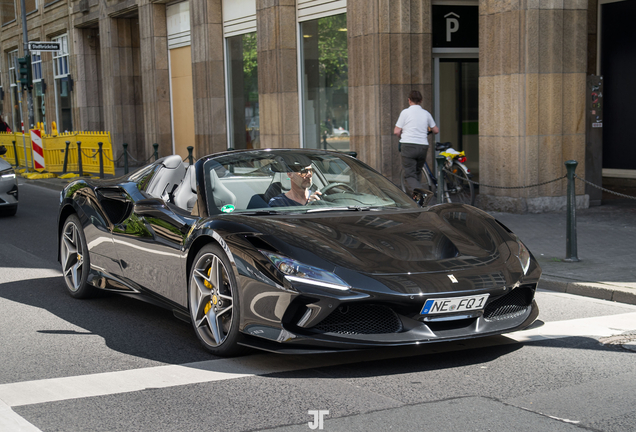 Ferrari F8 Spider