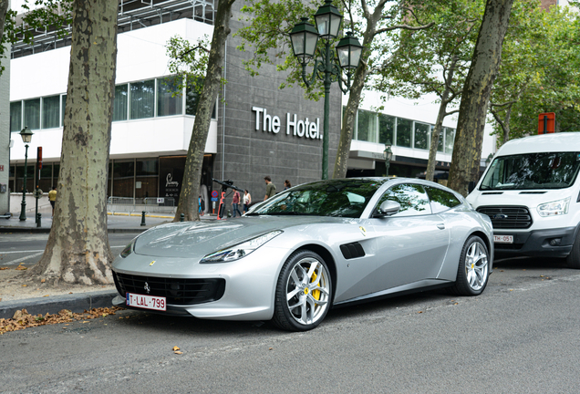 Ferrari GTC4Lusso T