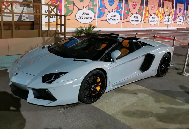 Lamborghini Aventador LP700-4 Roadster