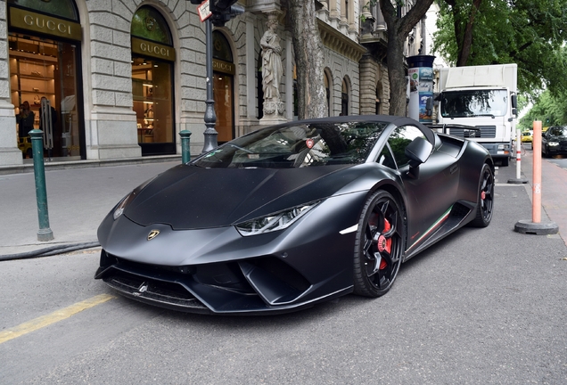 Lamborghini Huracán LP640-4 Performante Spyder