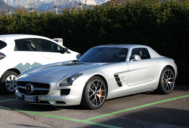 Mercedes-Benz SLS AMG