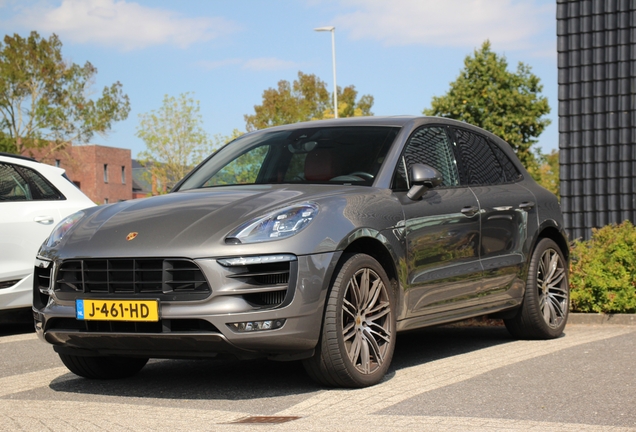 Porsche 95B Macan GTS