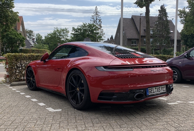 Porsche 992 Carrera 4S