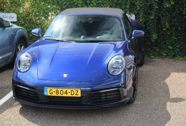 Porsche 992 Carrera 4S Cabriolet