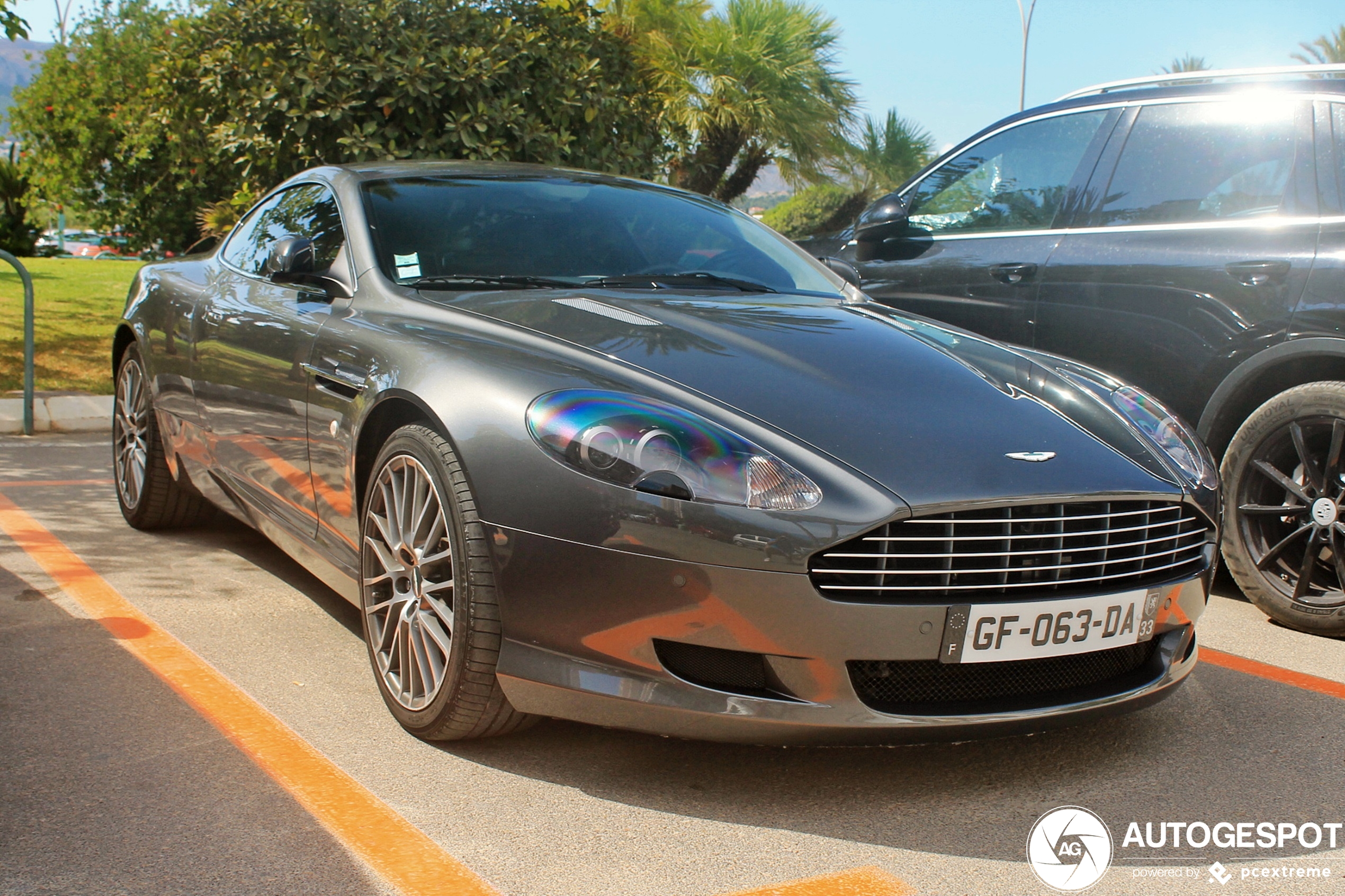 Aston Martin DB9