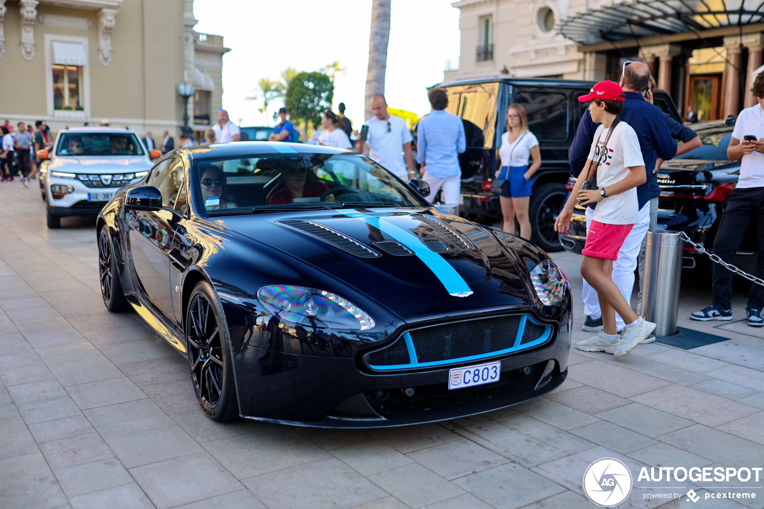 Aston Martin V12 Vantage S