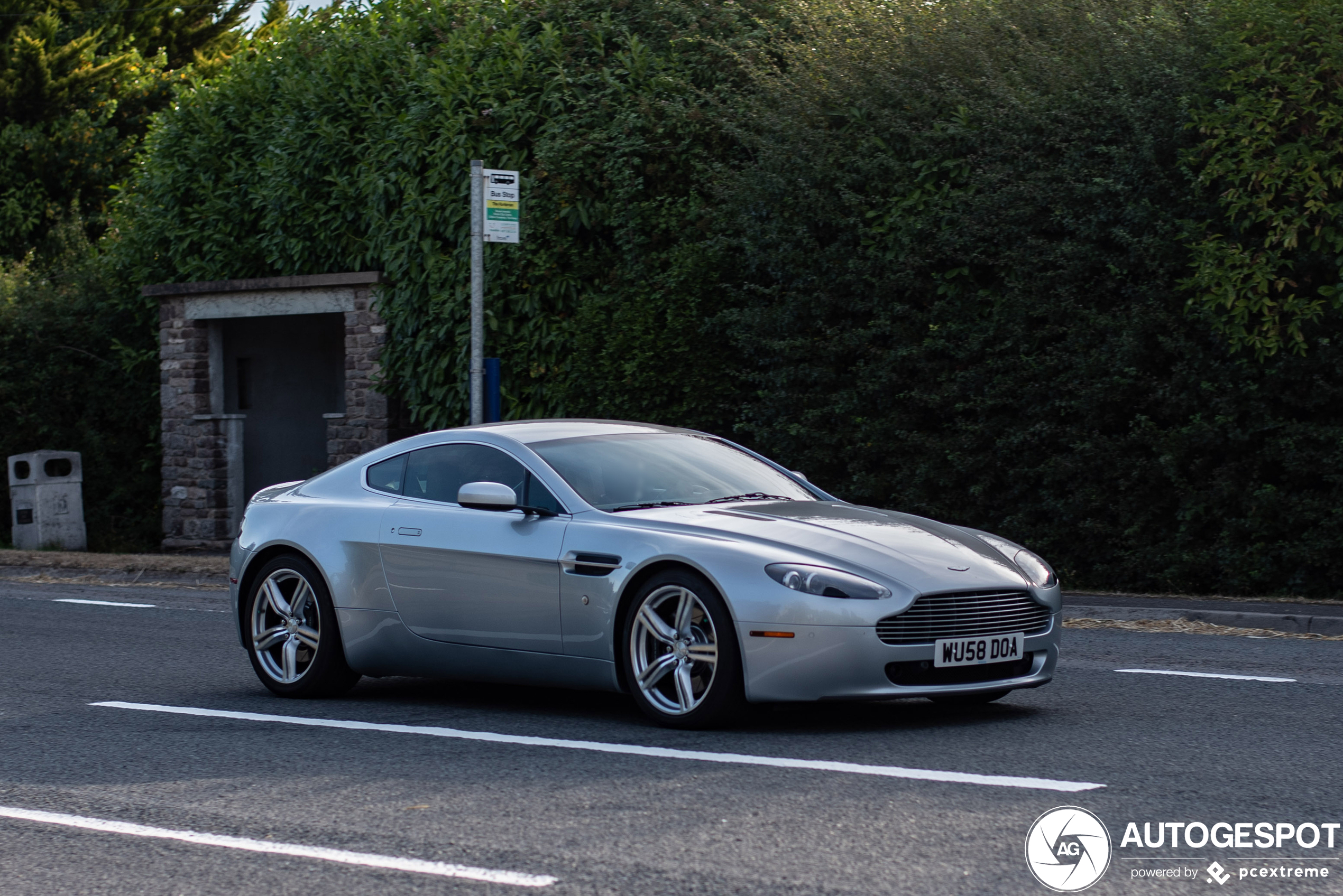 Aston Martin V8 Vantage