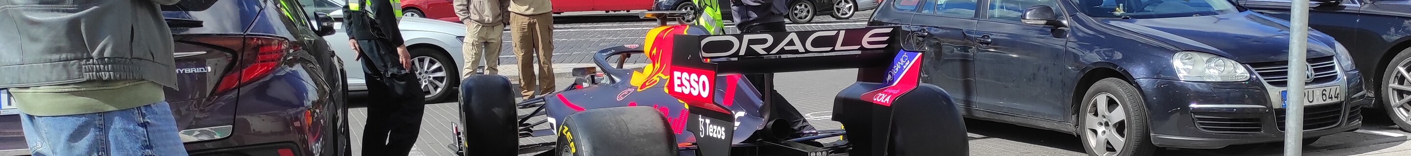 Red Bull Racing RB13