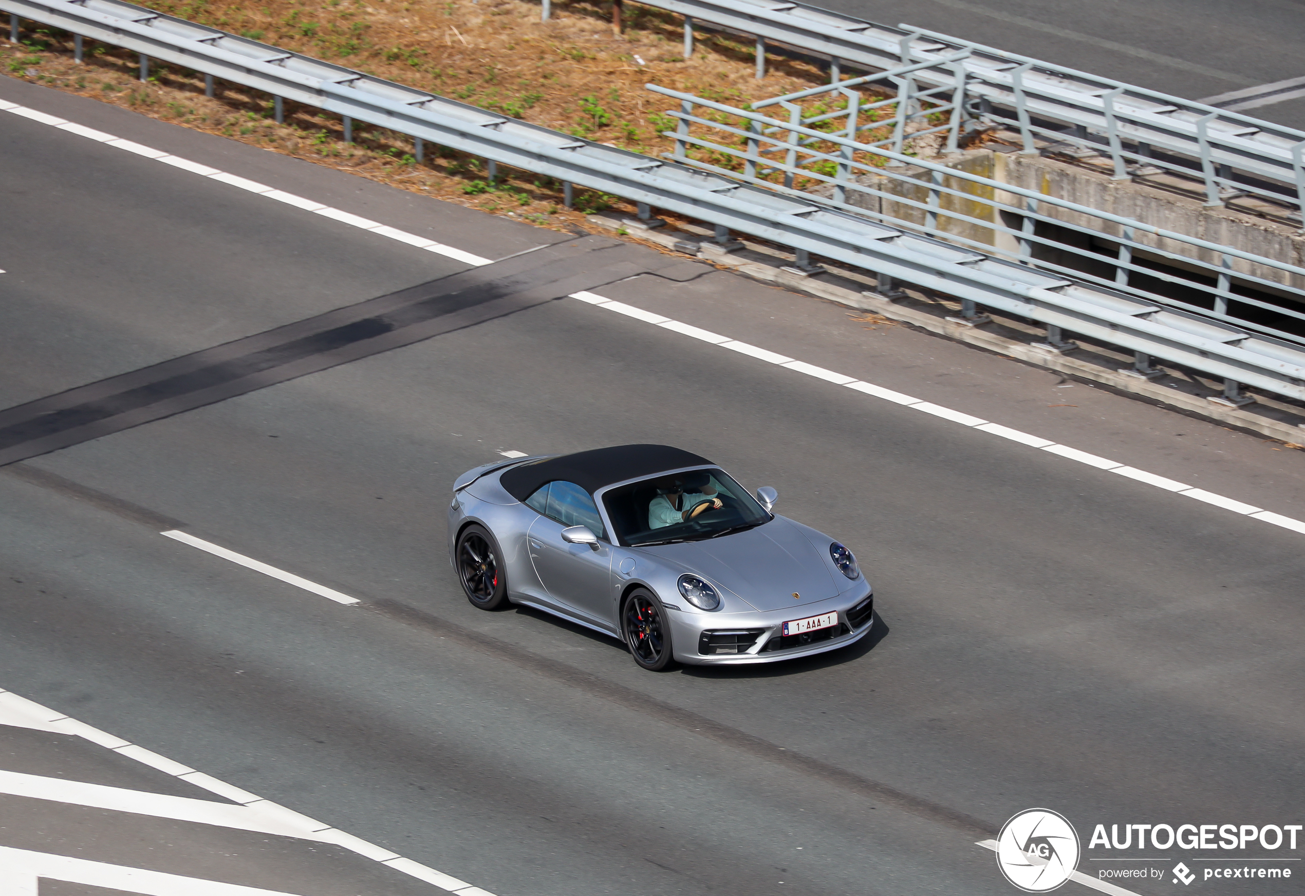 Porsche 992 Carrera 4S Cabriolet