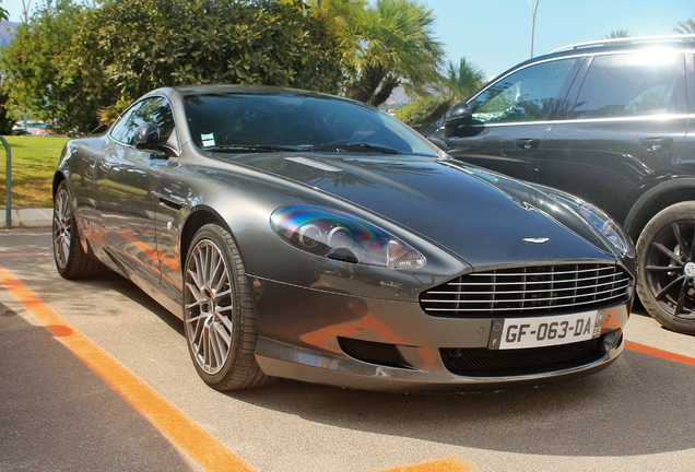 Aston Martin DB9