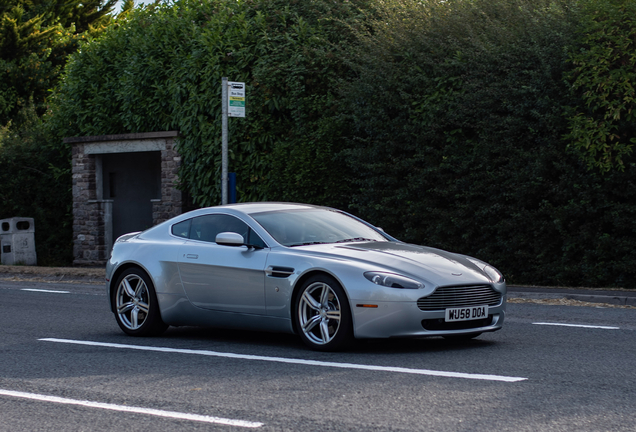 Aston Martin V8 Vantage