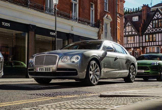 Bentley Flying Spur V8