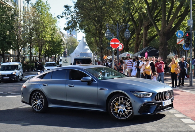 Mercedes-AMG GT 63 X290