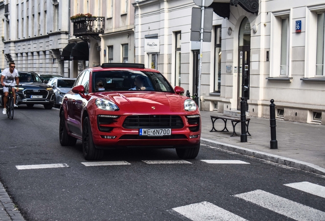 Porsche 95B Macan GTS