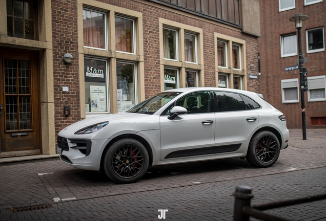 Porsche 95B Macan GTS MkII