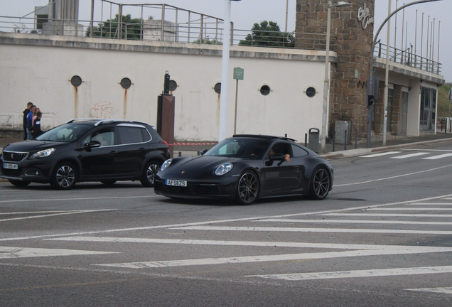 Porsche 992 Carrera 4S