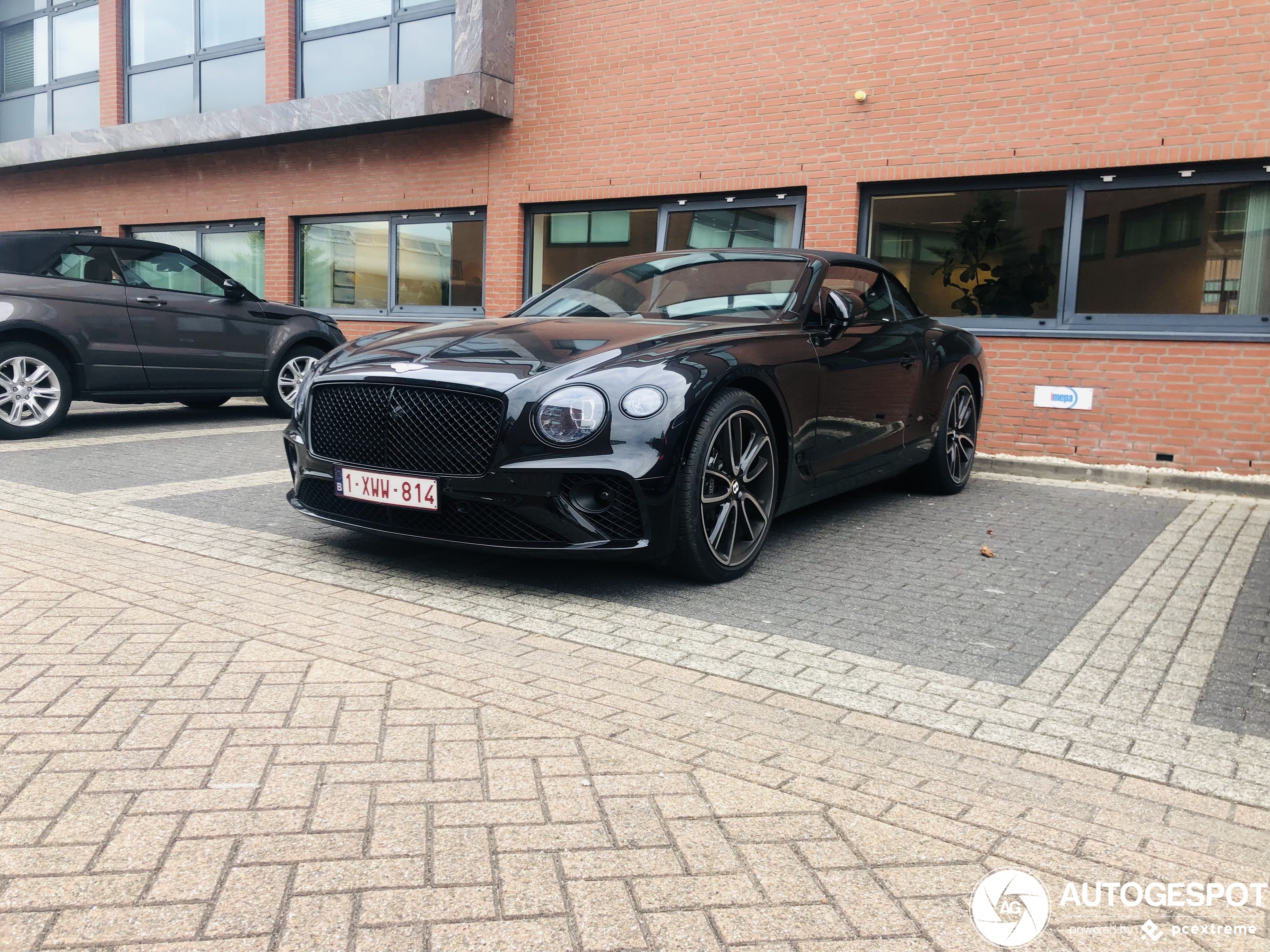 Bentley Continental GTC 2019