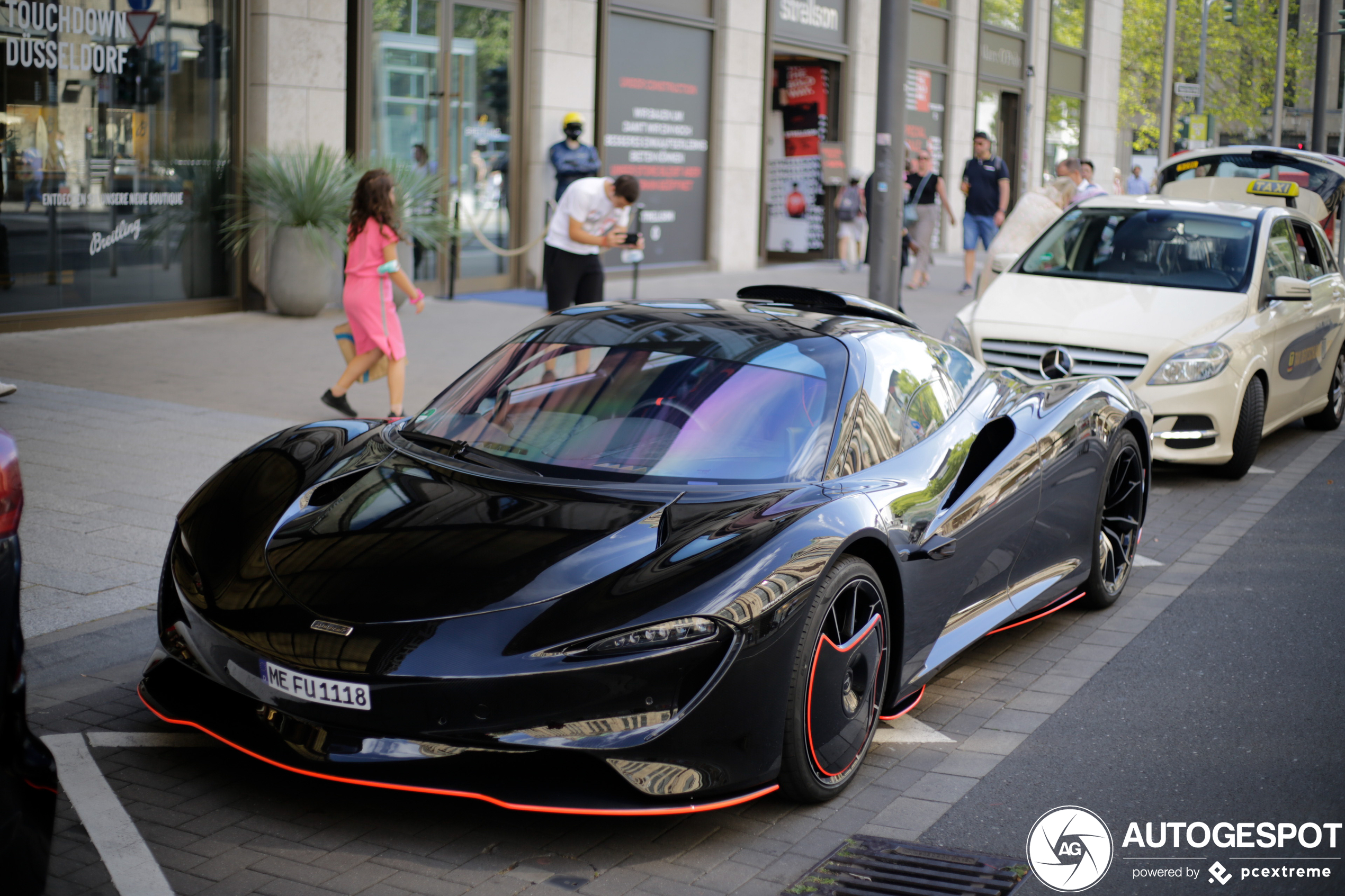 BAM! McLaren Speedtail op je scherm!