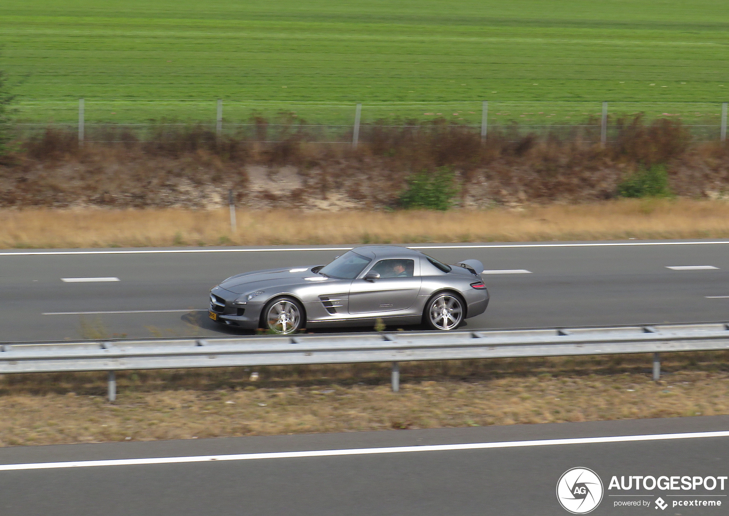 Mercedes-Benz SLS AMG GT