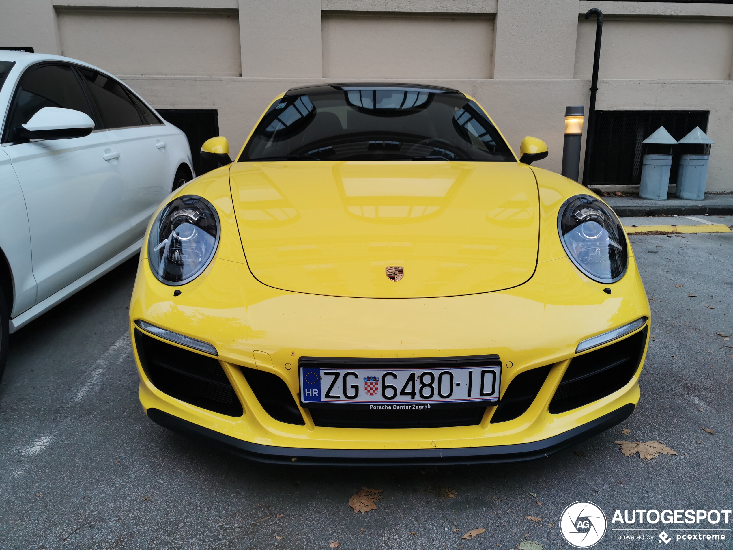 Porsche 991 Carrera 4 GTS Cabriolet MkII