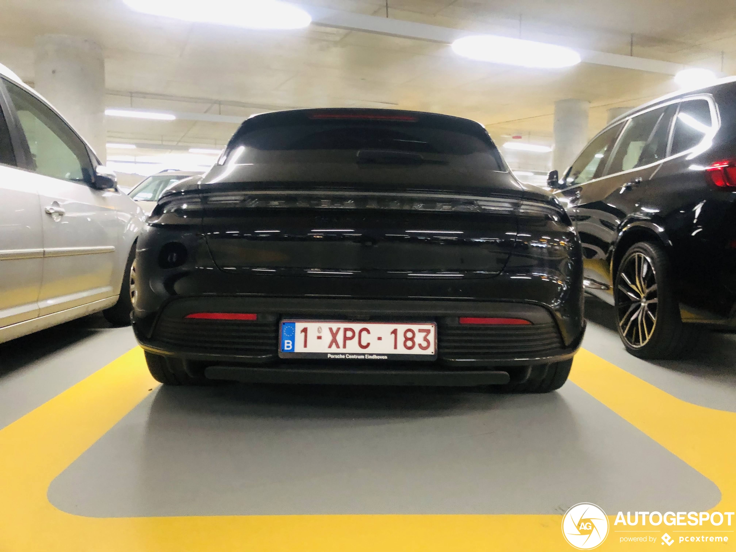 Porsche Taycan Turbo S Sport Turismo