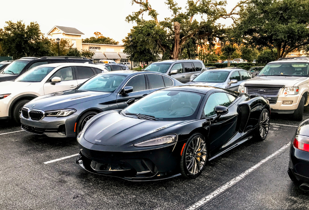 McLaren GT