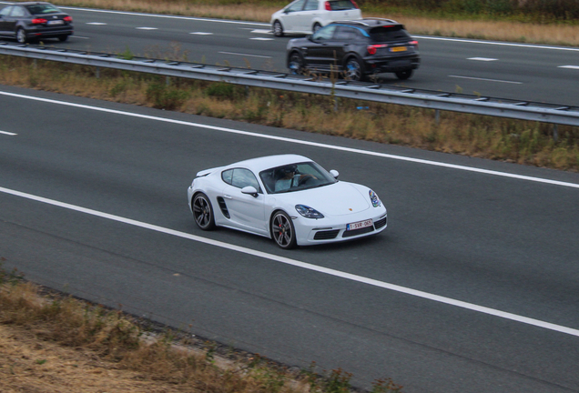 Porsche 718 Cayman S