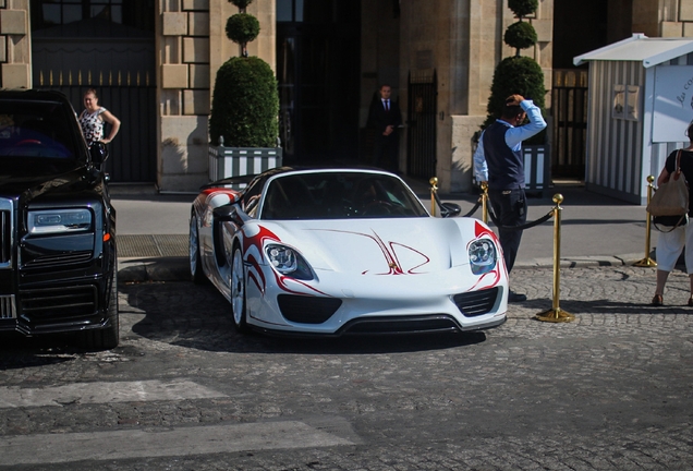 Porsche 918 Spyder Weissach Package