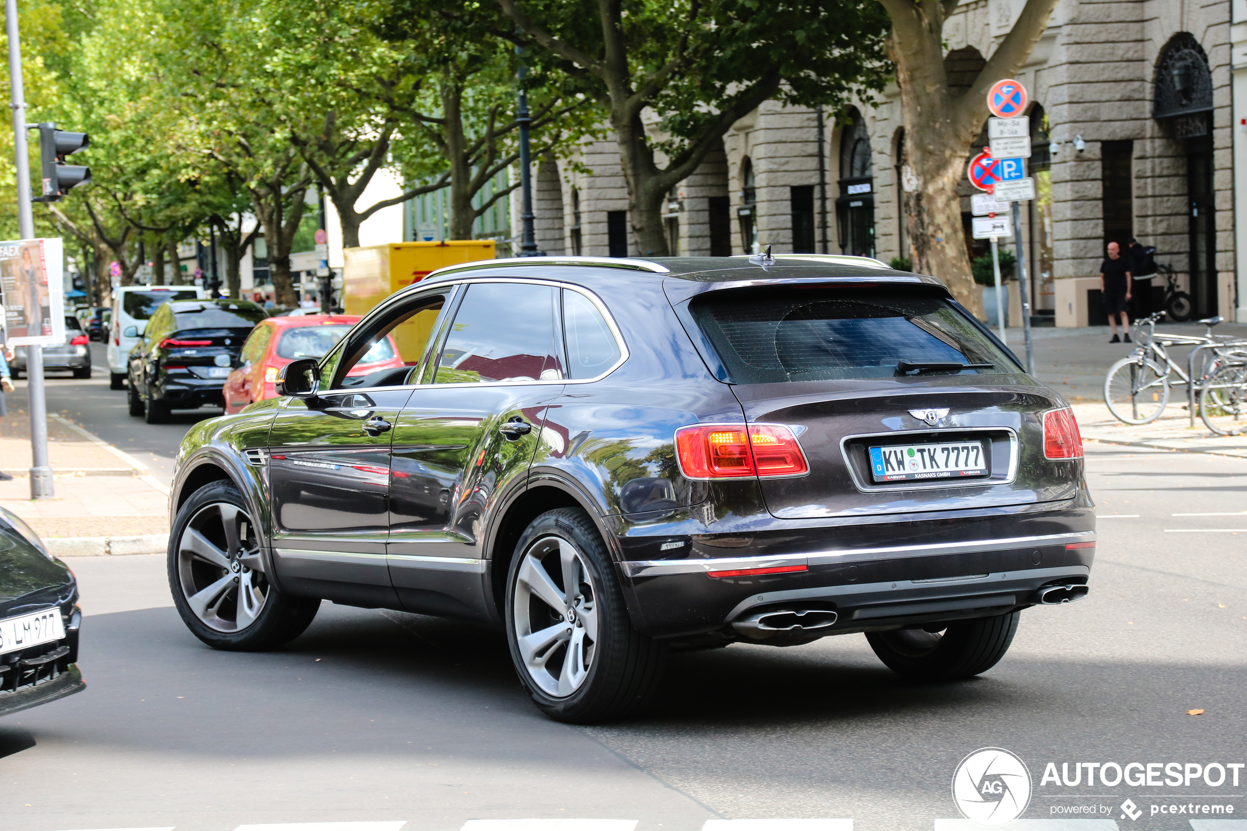 Bentley Bentayga V8