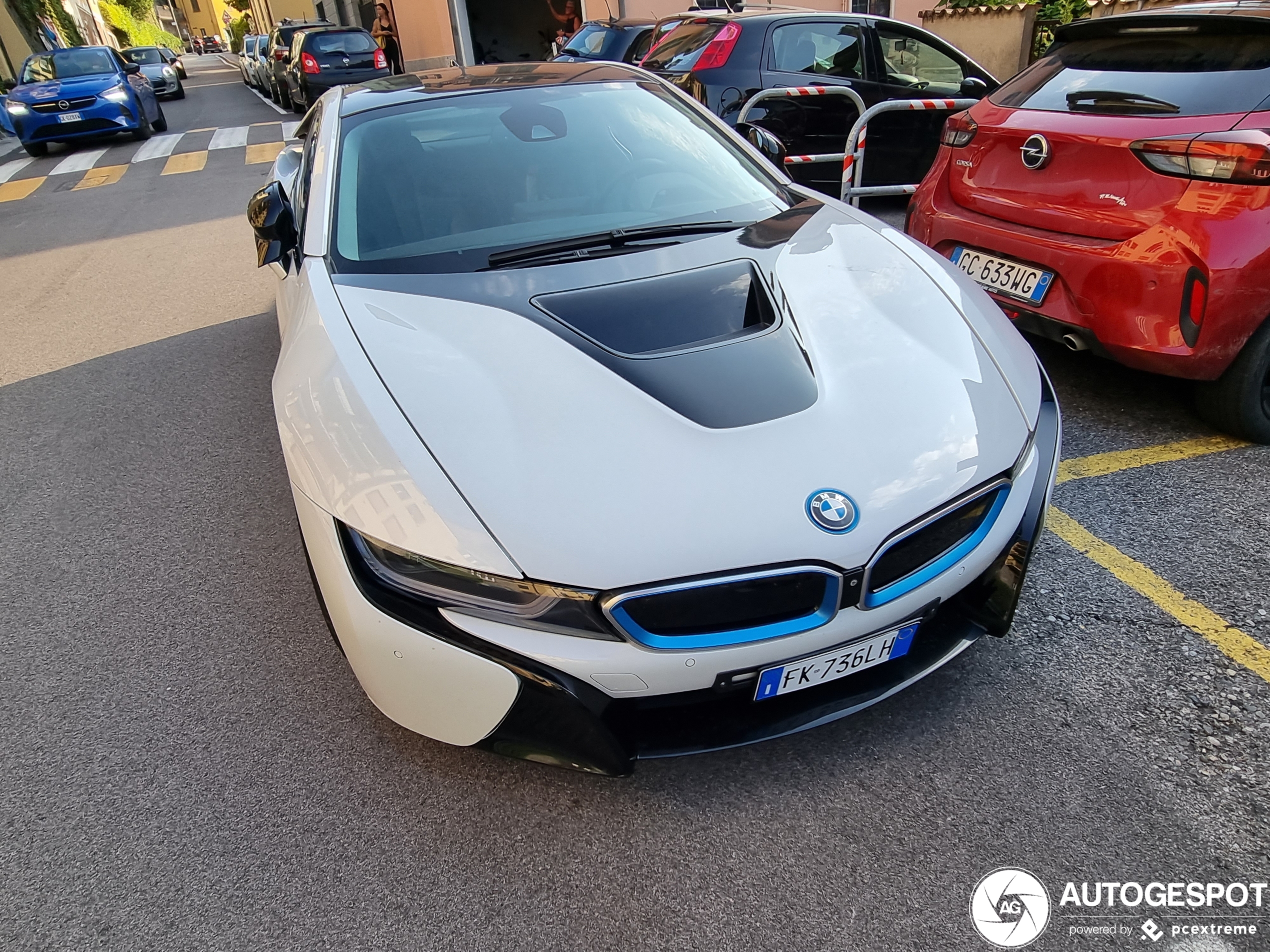 BMW i8